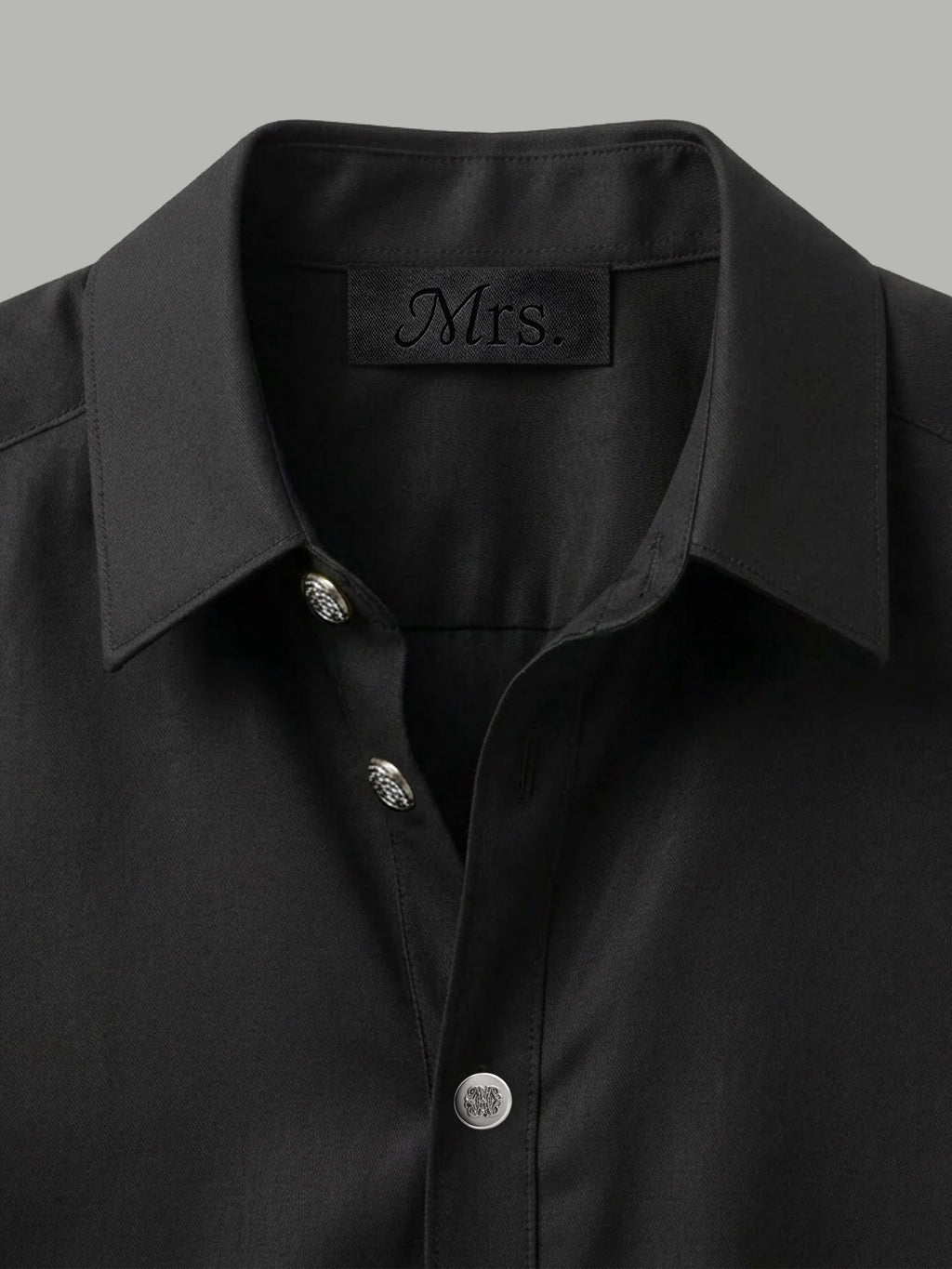 Short Sleeve Shirt with Silver Collar Detail - Black