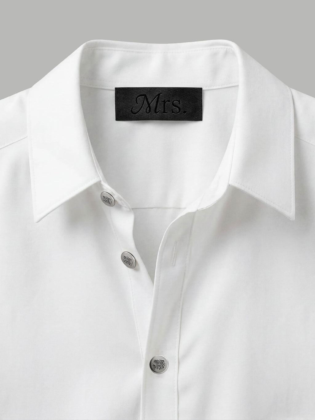 Short Sleeve Shirt with Silver Collar Detail - White