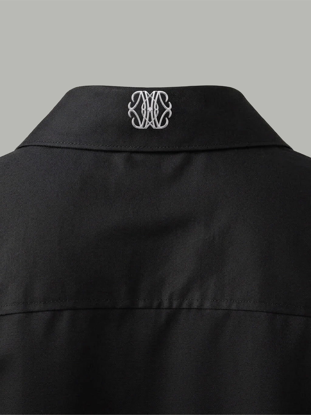 Short Sleeve Shirt with Silver Collar Detail - Black