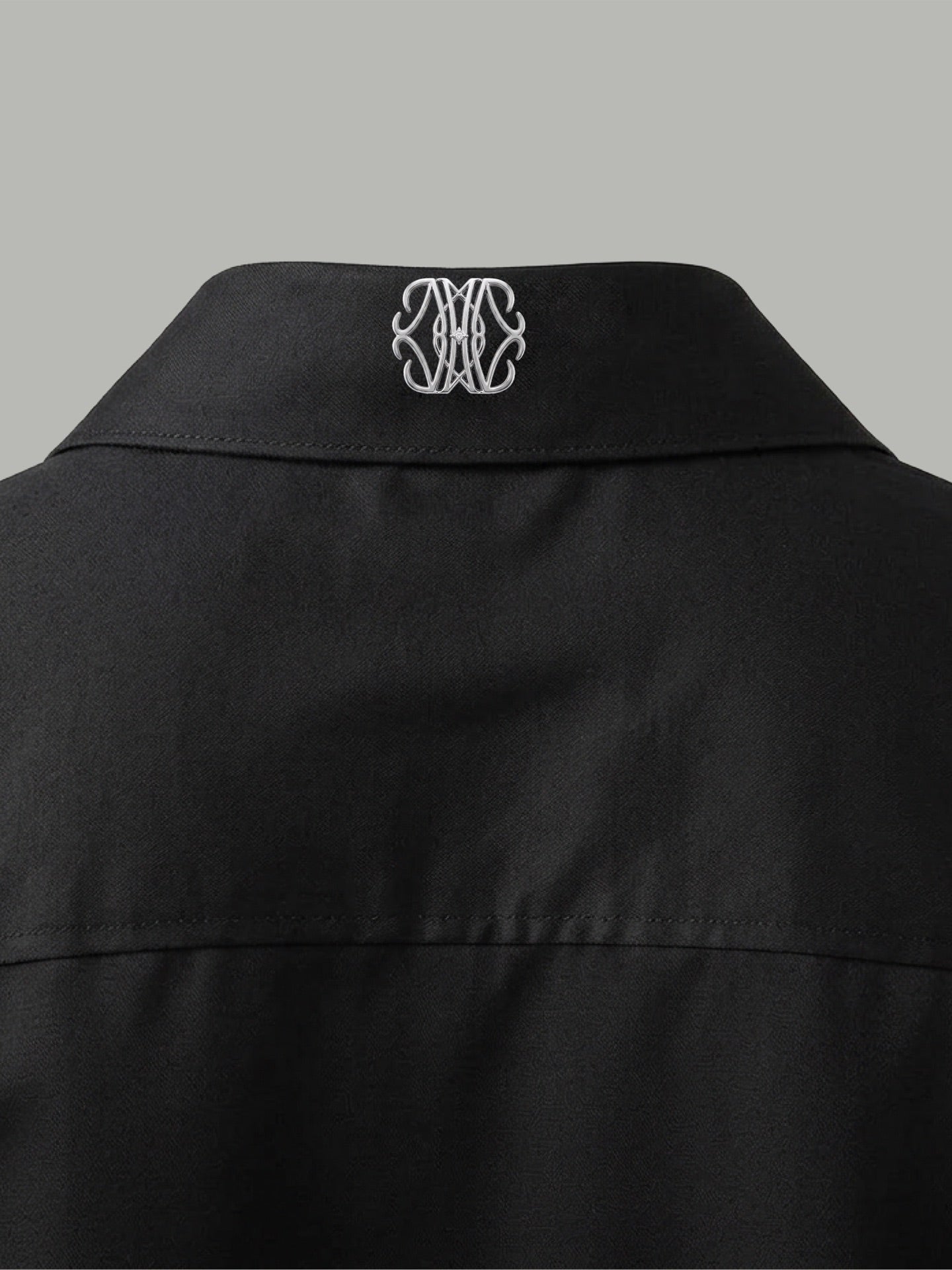 Short Sleeve Shirt with Silver Collar Detail - Black